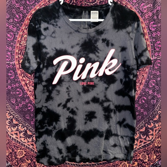 PINK Victoria's Secret Black Tie-Dye Tee with Cutout - Picture 1 of 5